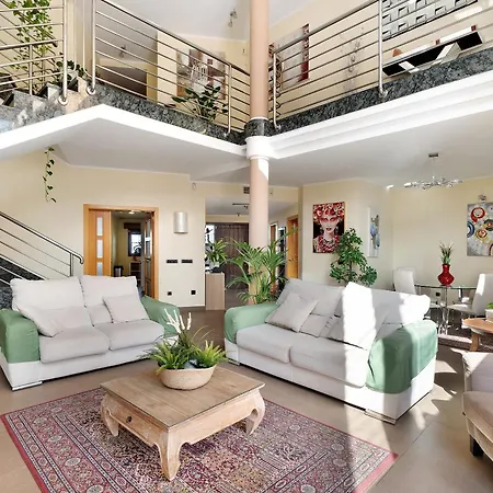 Hotel Rossella By Paramount Holidays