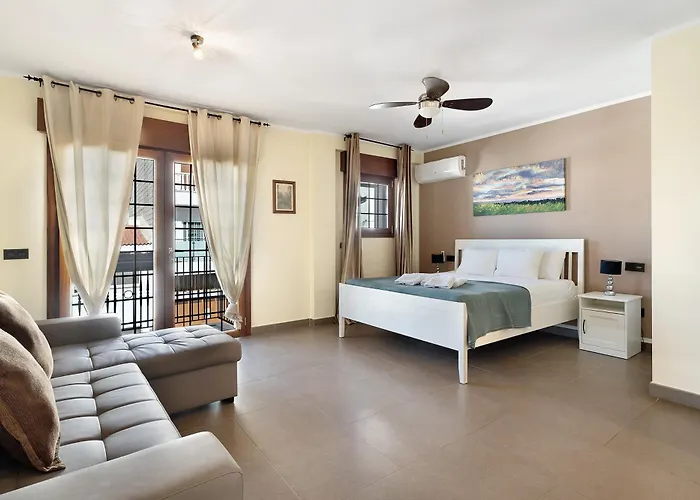 Hotel Rossella By Paramount Holidays